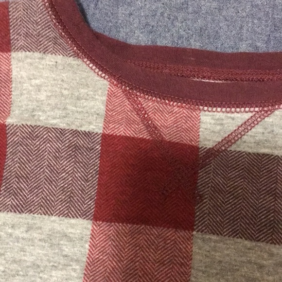 Boys size 12 Gap plaid pullover - Picture 3 of 3